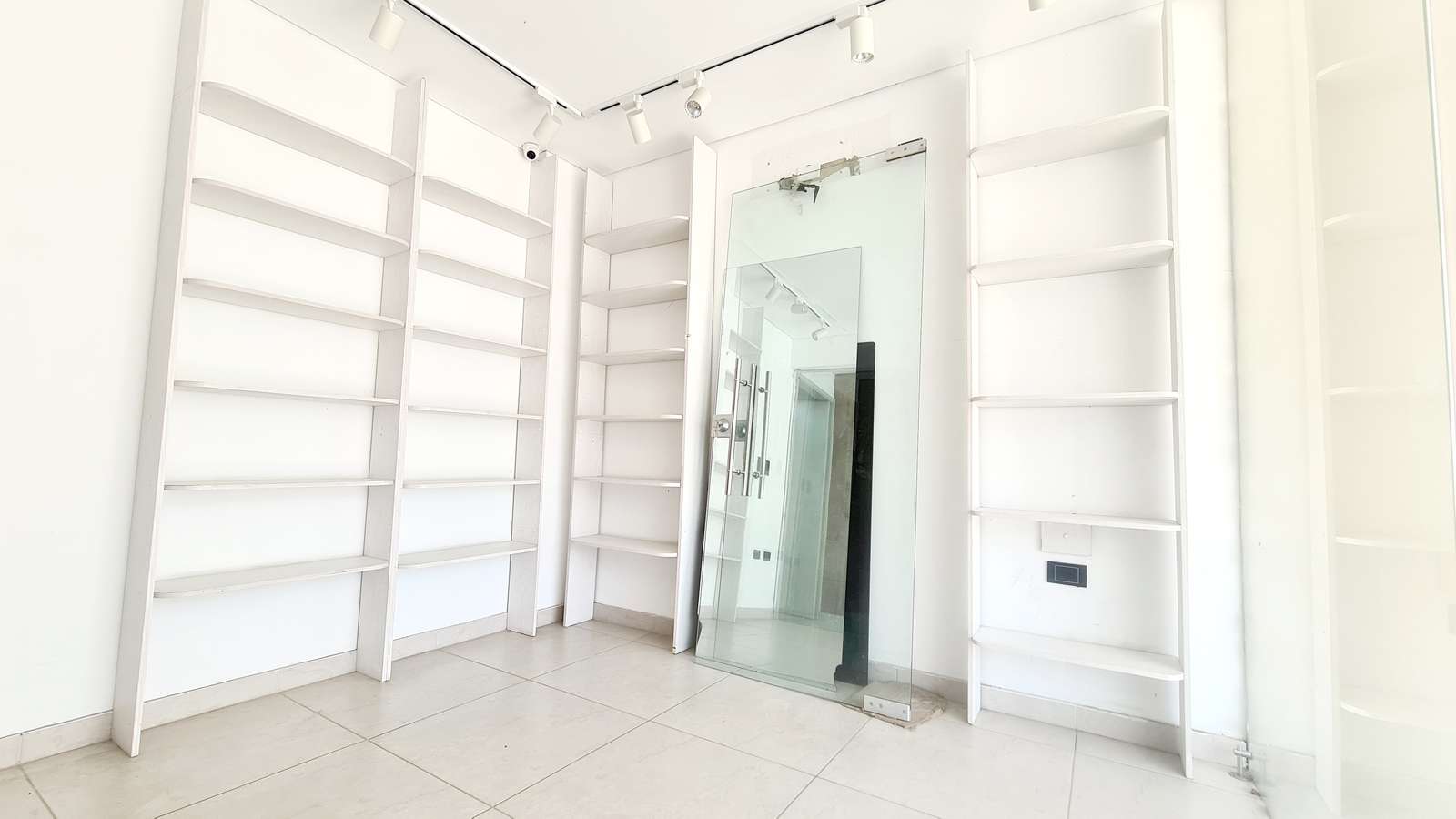 Local en CALLE SUCRE